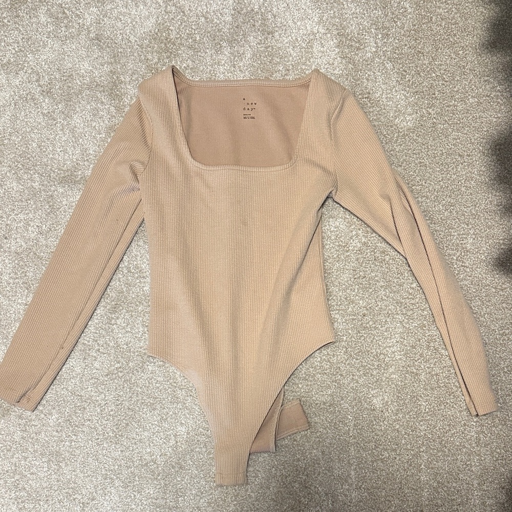 Ribbed Square-Neck Long-Sleeve Bodysuit - Beige